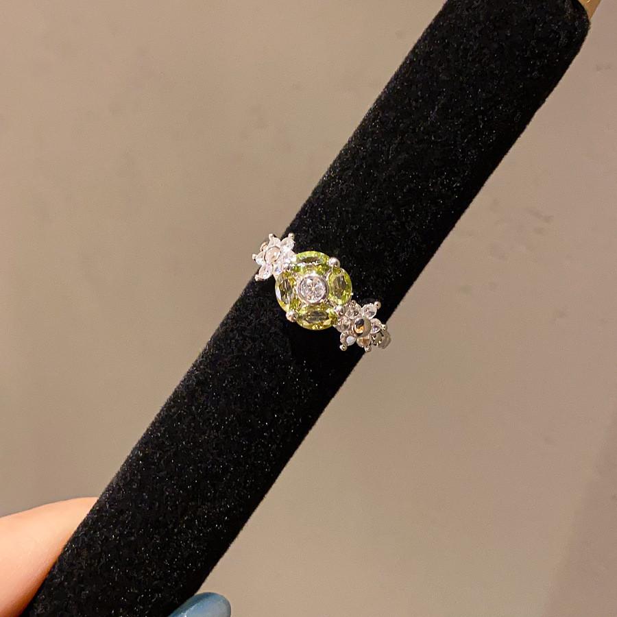 Flower Open Ring Feminine Zircon Copper Fashion Jewelry For Women Summer 2025 жовтий
Flower Open Ring Feminine Zircon Copper Fashion Jewelry For Women Summer 2025 жовтий