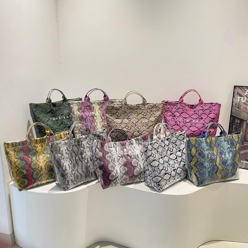 2025 Snake Skin Pattern Fashion Trend Summer New Style Western Shoulder Bag разноцветный
2025 Snake Skin Pattern Fashion Trend Summer New Style Western Shoulder Bag разноцветный