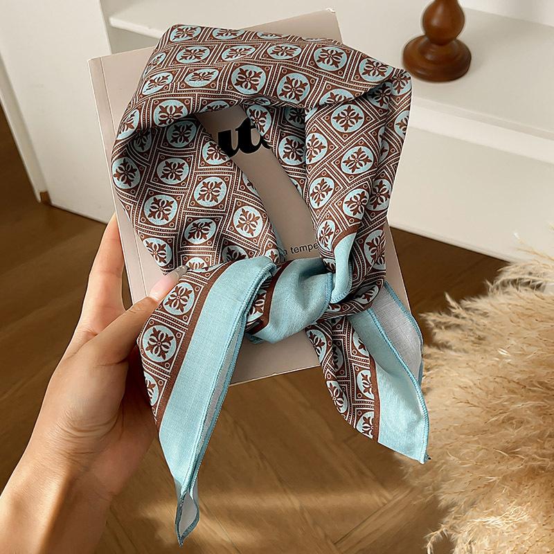 Wasteland Retro Brown Silk Scarf Headscarf Women s Sweet Cool Hair Scarf Accessories Belt Square Scarf
Wasteland Retro Brown Silk Scarf Headscarf Women s Sweet Cool Hair Scarf Accessories Belt Square Scarf