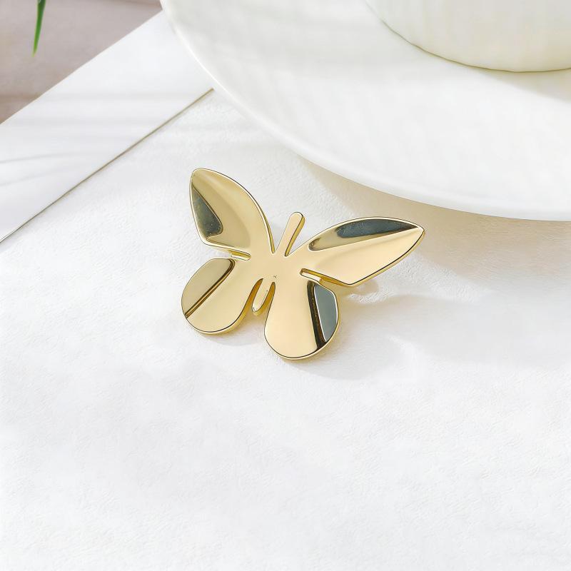 1Pcs Hollow Butterfly Ginkgo Leaves Decoration Pins Gold Color Elegant Women S Brooch Party Wedding Jewelry
1Pcs Hollow Butterfly Ginkgo Leaves Decoration Pins Gold Color Elegant Women S Brooch Party Wedding Jewelry