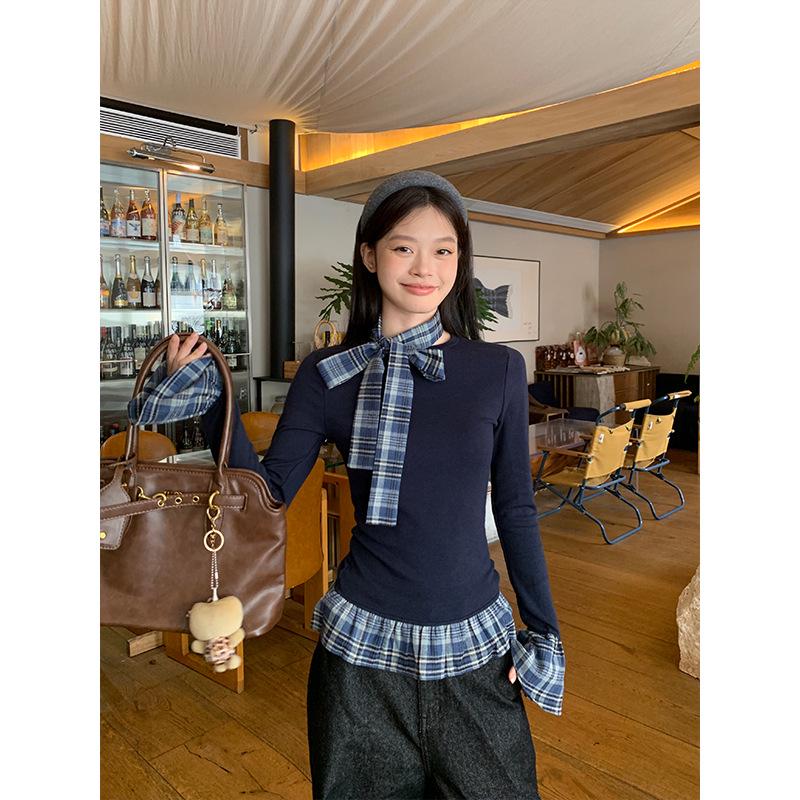 Жіноча чорна двоколірна облягаюча футболка з довгим рукавом - Модний осінній топ Large
Жіноча чорна двоколірна облягаюча футболка з довгим рукавом - Модний осінній топ Large