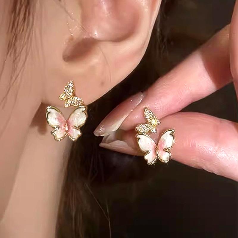 Милые розовые серьги-пусеты в виде бабочек для женщин, недавно разработанные романтические серьги золотого цвета, изысканная модная бижутерия
Милые розовые серьги-пусеты в виде бабочек для женщин, недавно разработанные романтические серьги золотого цвета, изысканная модная бижутерия