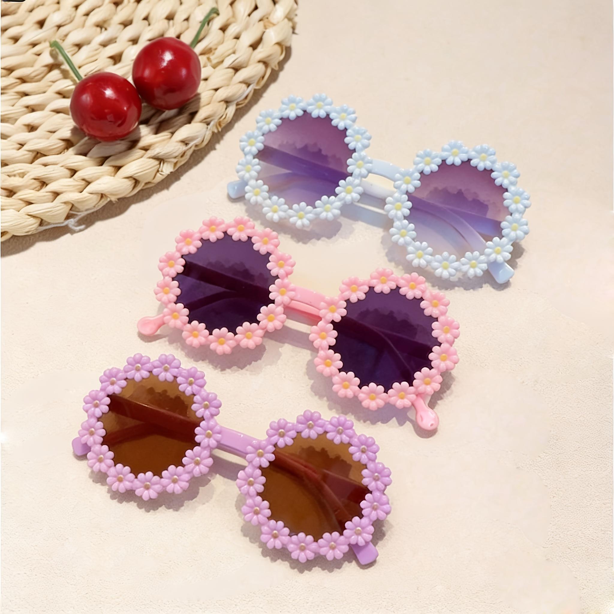 Set of 3 Vintage-Style Colorful Daisy Flower Frame Glasses, Perfect for Everyday Wear And Photography, Making Them a Great Gift Option
Set of 3 Vintage-Style Colorful Daisy Flower Frame Glasses, Perfect for Everyday Wear And Photography, Making Them a Great Gift Option