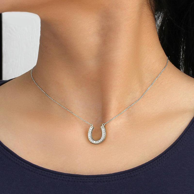 Huitan Circle Pendant Necklace for Women Luxury CZ Silver Color Box Chain Exquisite Female Neck Accessories Statement 45cm
Huitan Circle Pendant Necklace for Women Luxury CZ Silver Color Box Chain Exquisite Female Neck Accessories Statement 45cm