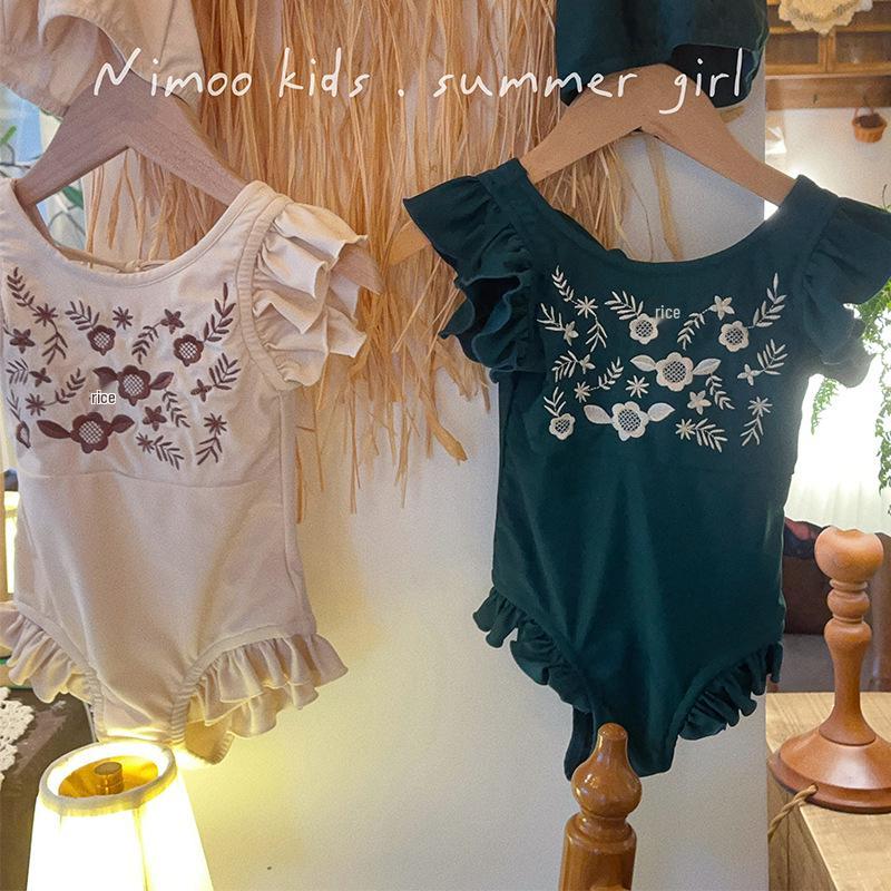 2024 Cute Baby Girl’s Lace Short-Sleeve One-Piece Swimsuit 130 cm темно-зелений колір
2024 Cute Baby Girl’s Lace Short-Sleeve One-Piece Swimsuit 130 cm темно-зелений колір
