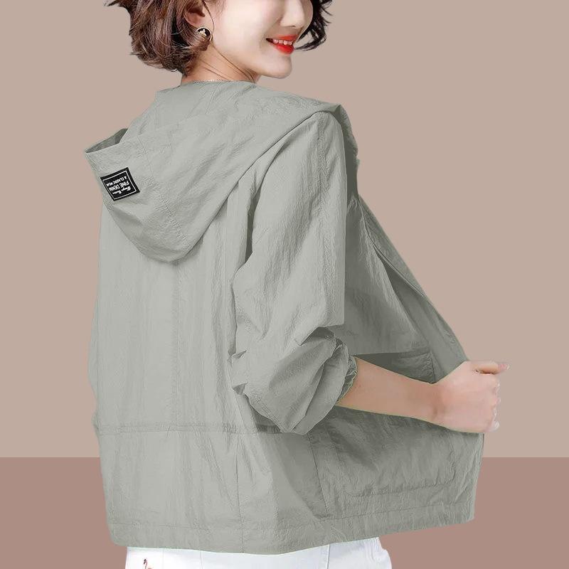 Plus Size Sunscreen Jacket Summer Short Thin Breathable Outdoor UV Protection Coat 4XL
Plus Size Sunscreen Jacket Summer Short Thin Breathable Outdoor UV Protection Coat 4XL