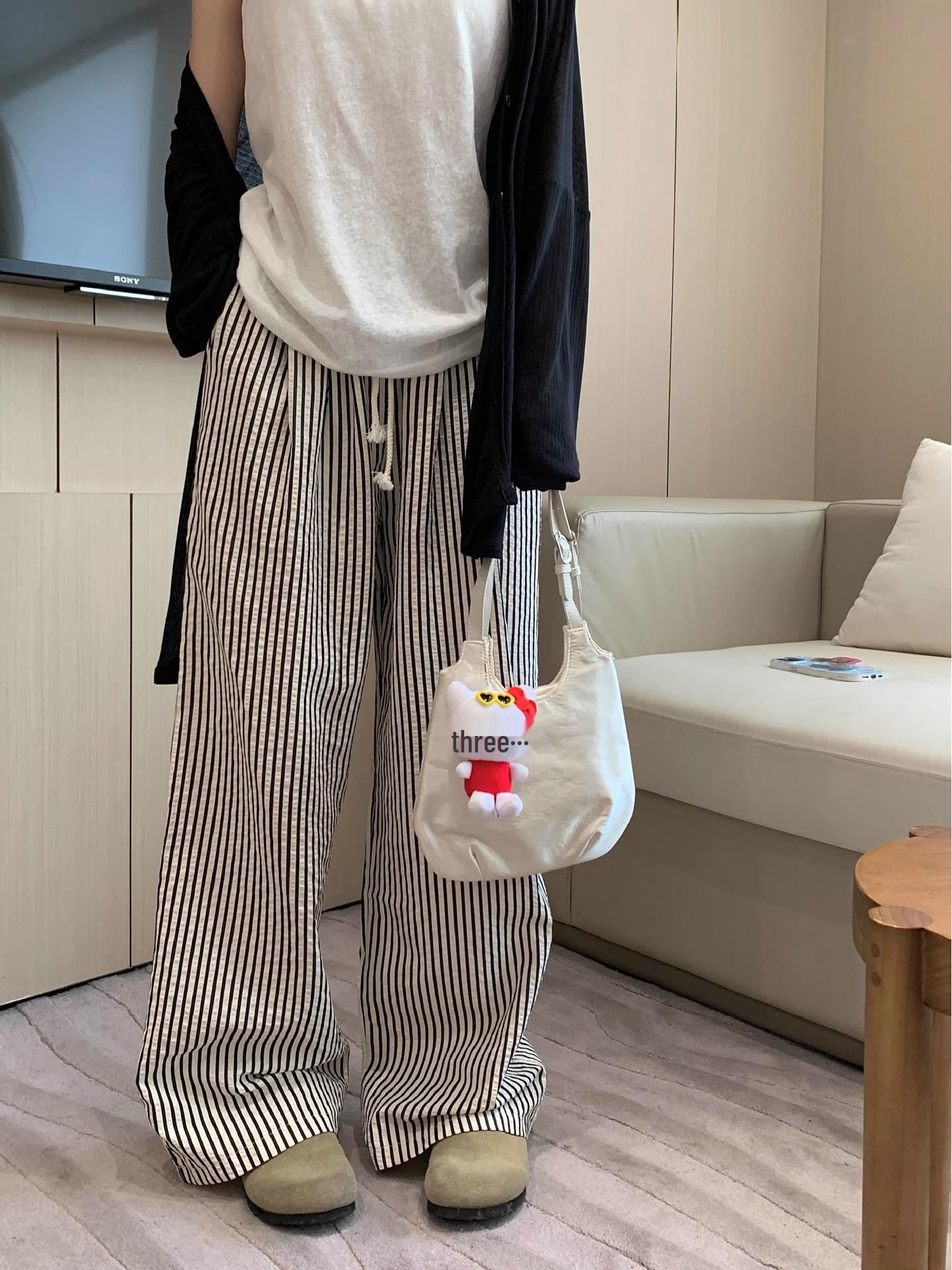 Petite 150 Striped Drawstring Wide-Leg Pants - Women s Summer Korean Slimming Style XL (116-125 lbs)
Petite 150 Striped Drawstring Wide-Leg Pants - Women s Summer Korean Slimming Style XL (116-125 lbs)