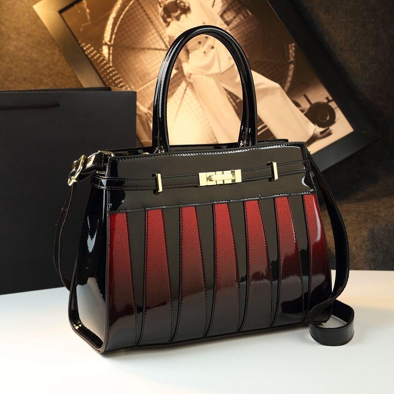 2025 Новая Мода Цветной Блок Сумка для Поездок Одноплечевая Кросс-боди Сумка Большая Вместимость Женская Сумка бордовый
2025 Новая Мода Цветной Блок Сумка для Поездок Одноплечевая Кросс-боди Сумка Большая Вместимость Женская Сумка бордовый