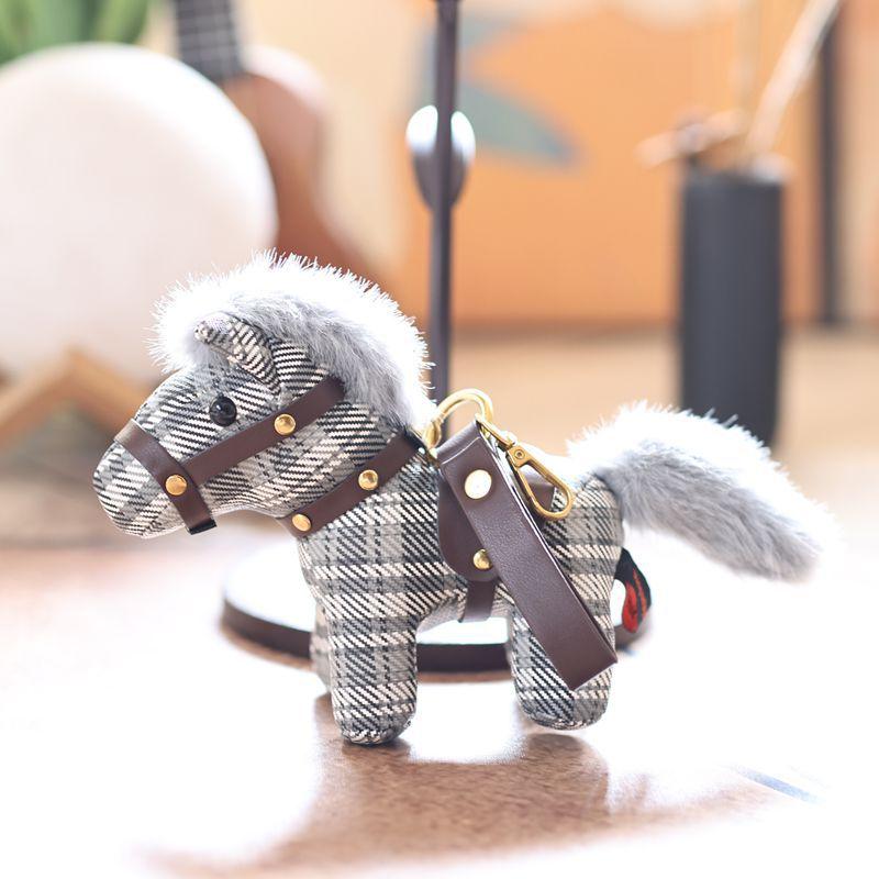 Leather Cartoon Pony Pendant Keychain Charm For Women Men Bag Pendant Keychains Creative Lucky Horse Bag Keyring Accessories
Leather Cartoon Pony Pendant Keychain Charm For Women Men Bag Pendant Keychains Creative Lucky Horse Bag Keyring Accessories