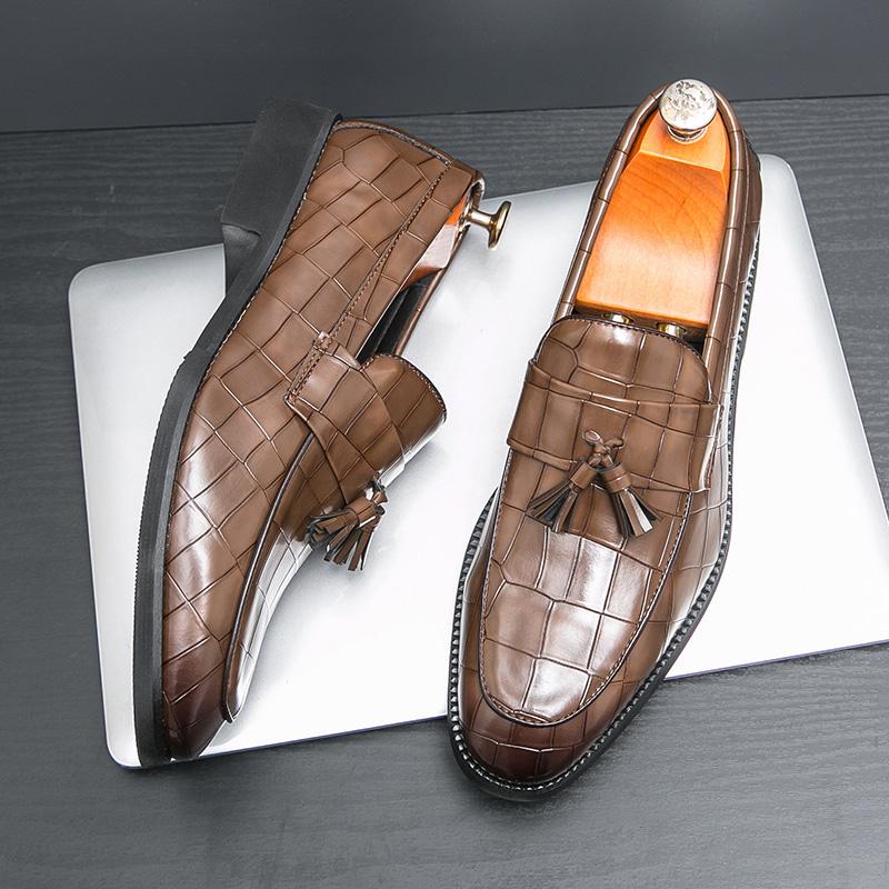Мужские мокасины, туфли, деловые туфли из лакированной кожи, мужские коричневые туфли-смокинг в стиле ретро, свадебные блейзеры, туфли-седла, большой размер EU:46 коричневый
Мужские мокасины, туфли, деловые туфли из лакированной кожи, мужские коричневые туфли-смокинг в стиле ретро, свадебные блейзеры, туфли-седла, большой размер EU:46 коричневый
