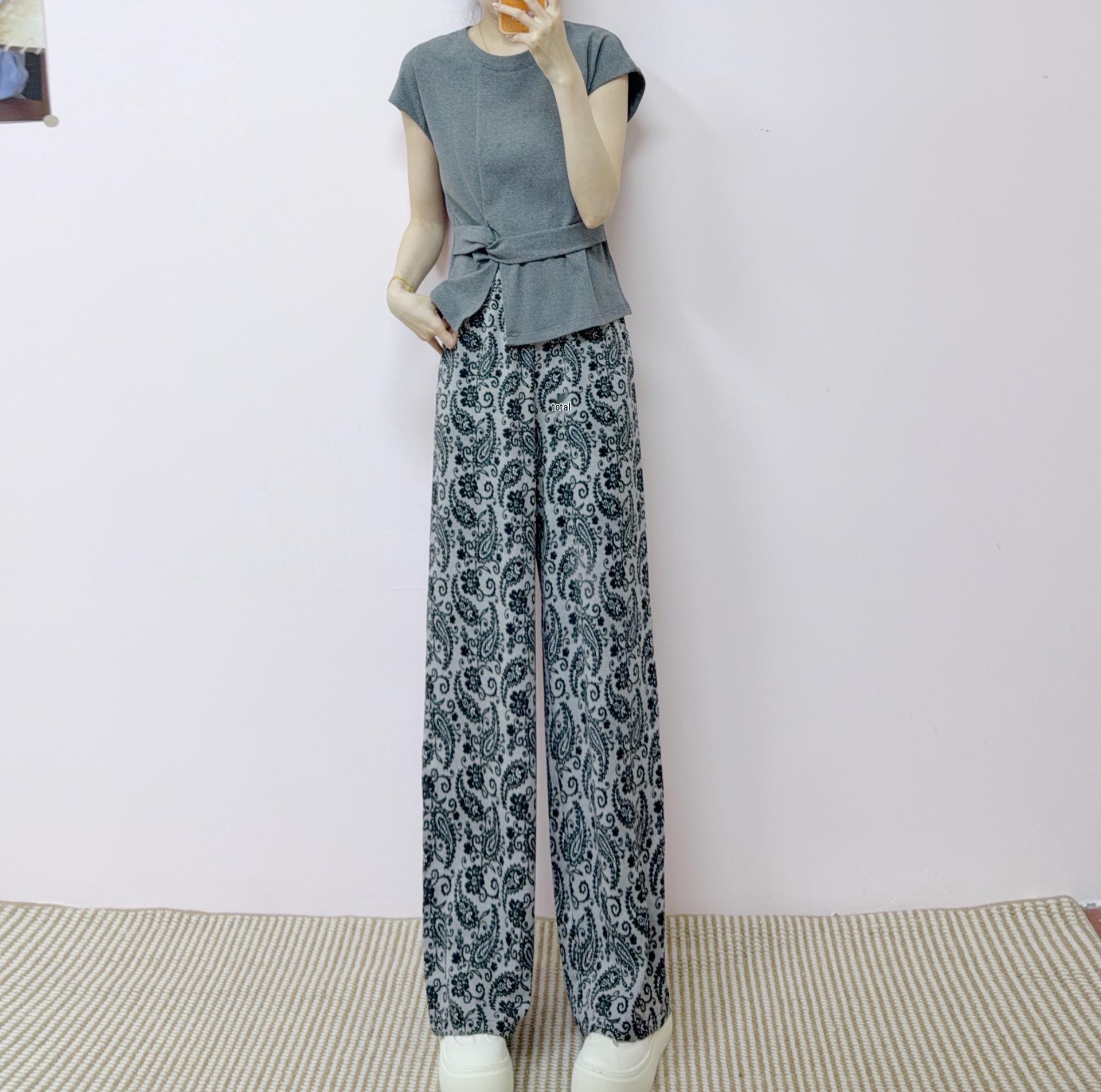 2026 Summer Elegant Slim-fit Top & Wide-leg Pants Two-piece Set L (112-125 lbs) серый
2026 Summer Elegant Slim-fit Top & Wide-leg Pants Two-piece Set L (112-125 lbs) серый