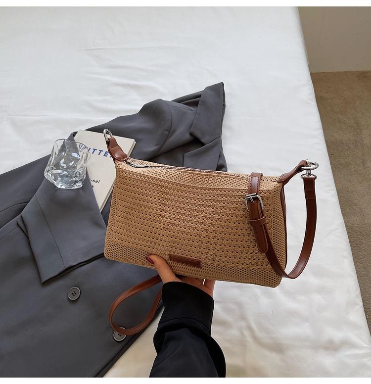 Summer casual fashion woven messenger bag women s 2025 new seaside vacation beach straw bag going out small bag коричневый
Summer casual fashion woven messenger bag women s 2025 new seaside vacation beach straw bag going out small bag коричневый
