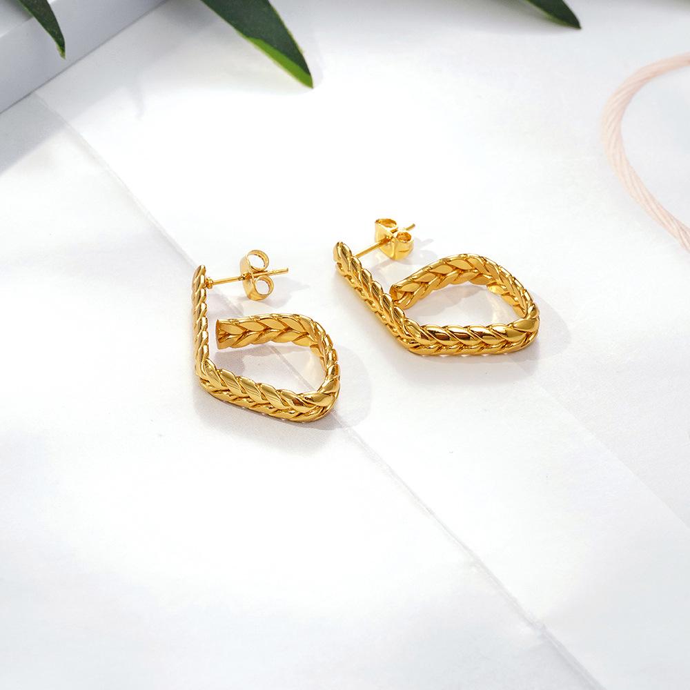 IMI U-Shaped Oval Stainless Steel Geometric Wheat Ear Hoop Earrings YE269 Single earring price
IMI U-Shaped Oval Stainless Steel Geometric Wheat Ear Hoop Earrings YE269 Single earring price
