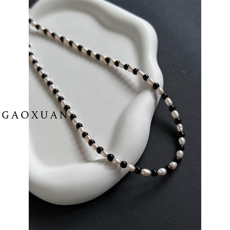 Modern Freshwater Pearl Necklace: Chic, Luxurious, and Versatile for Any Occasion
Modern Freshwater Pearl Necklace: Chic, Luxurious, and Versatile for Any Occasion