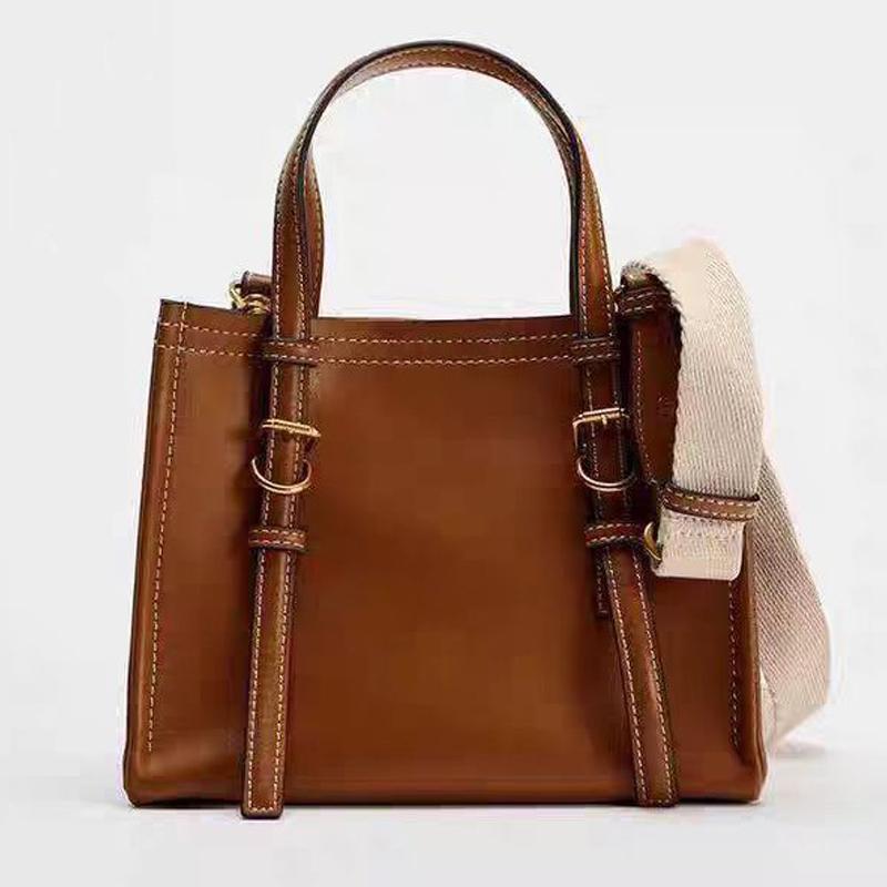 Сумки-мессенджеры для женщин, дизайнерские роскошные сумки и сумки, новые в модном простом стиле с пряжкой на ремне, маленькие, через плечо
Сумки-мессенджеры для женщин, дизайнерские роскошные сумки и сумки, новые в модном простом стиле с пряжкой на ремне, маленькие, через плечо