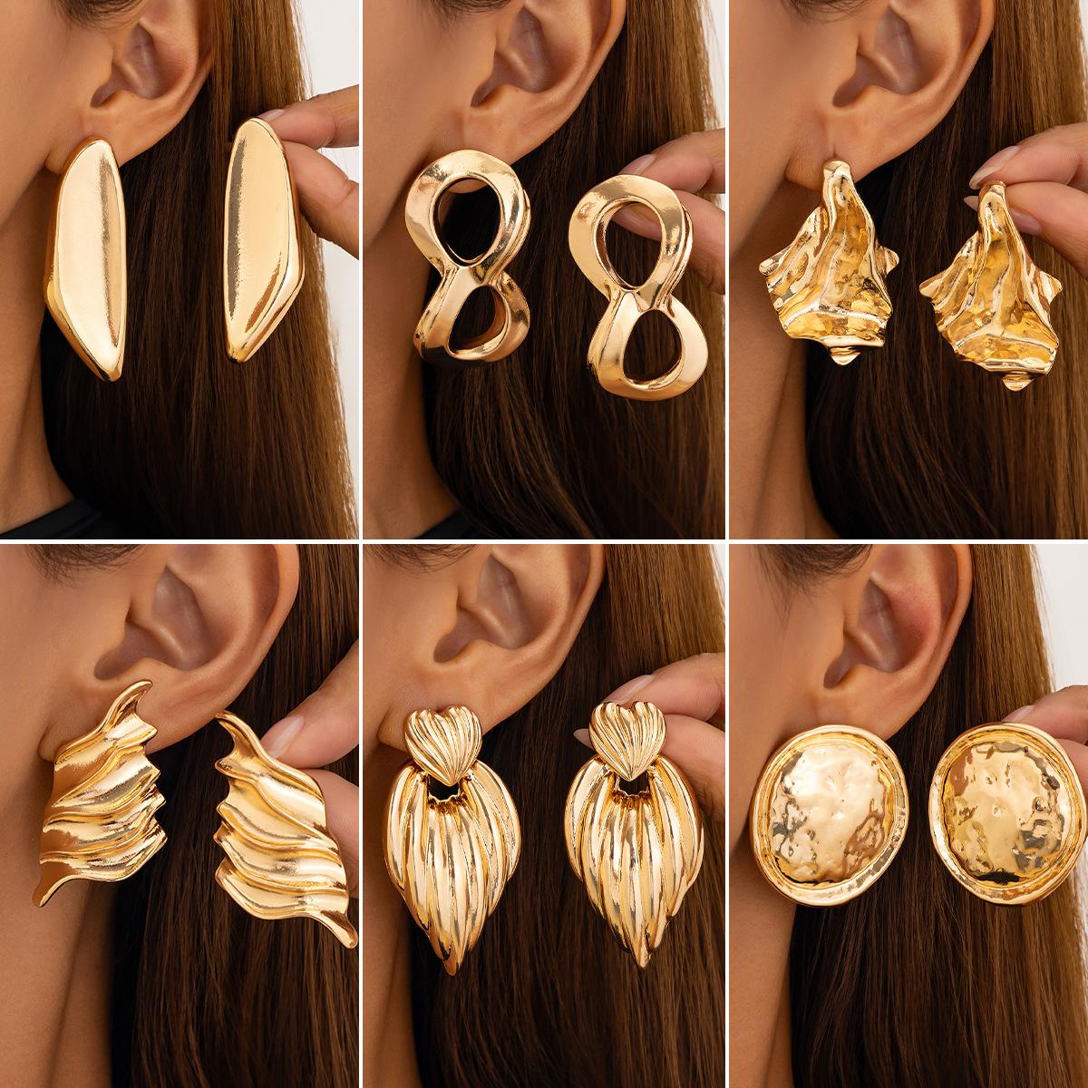 ins geometric irregular pleated earrings liquid lava metal glossy love stud earrings female
ins geometric irregular pleated earrings liquid lava metal glossy love stud earrings female