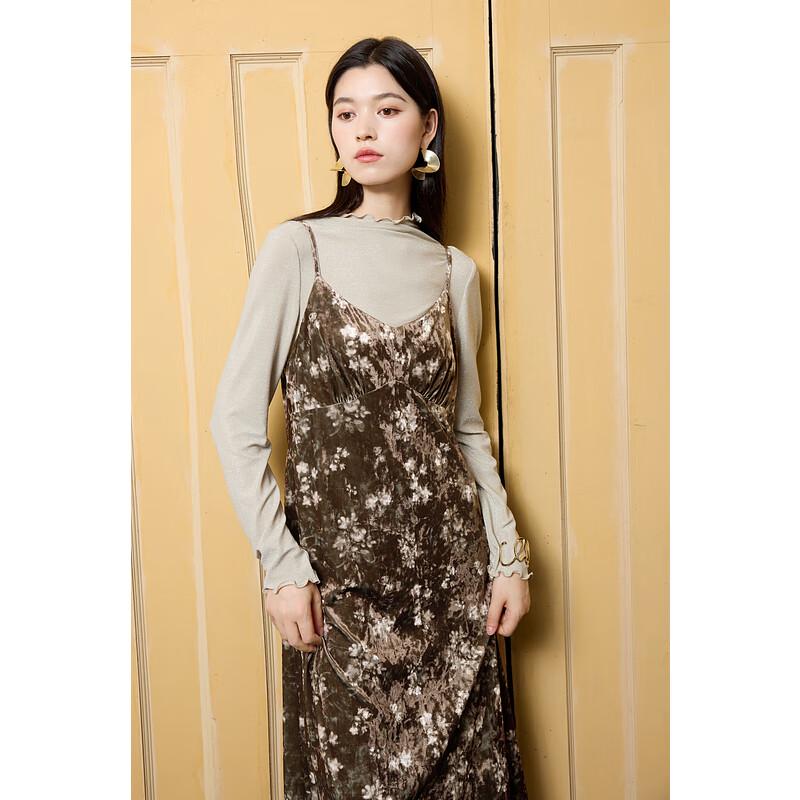 Sancai Plus Size V-Neck Velvet Floral Print Camisole Dress L
Sancai Plus Size V-Neck Velvet Floral Print Camisole Dress L