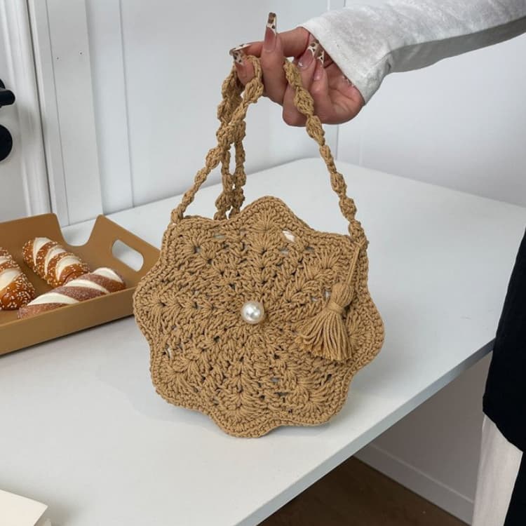 Hand crocheted hollow round bag women s handbag хакі
Hand crocheted hollow round bag women s handbag хакі
