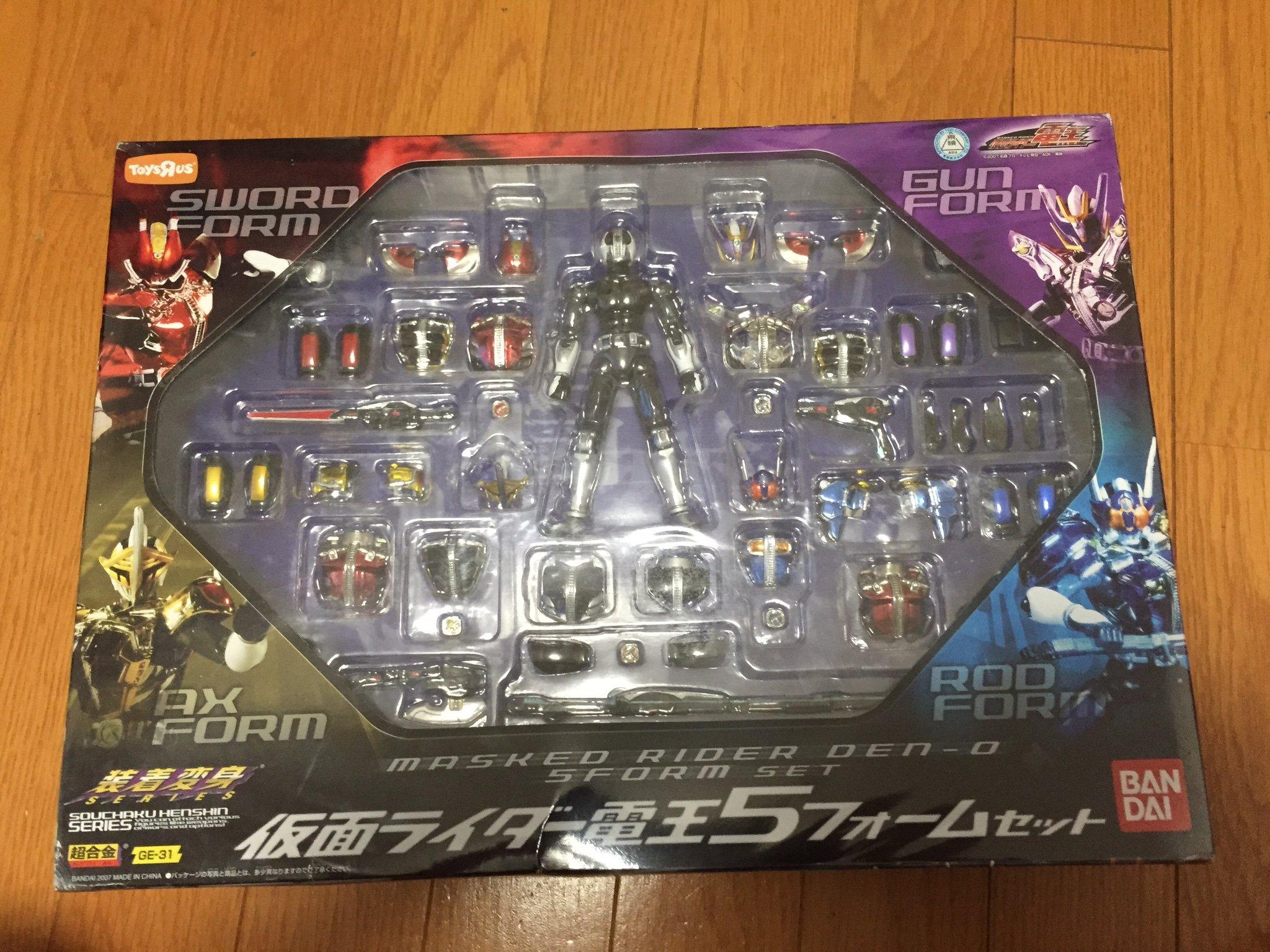 BANDAI Attached Transformation Kamen Rider 5 Набор форм R Us Den-O (Игрушки Эксклюзив)
BANDAI Attached Transformation Kamen Rider 5 Набор форм R Us Den-O (Игрушки Эксклюзив)