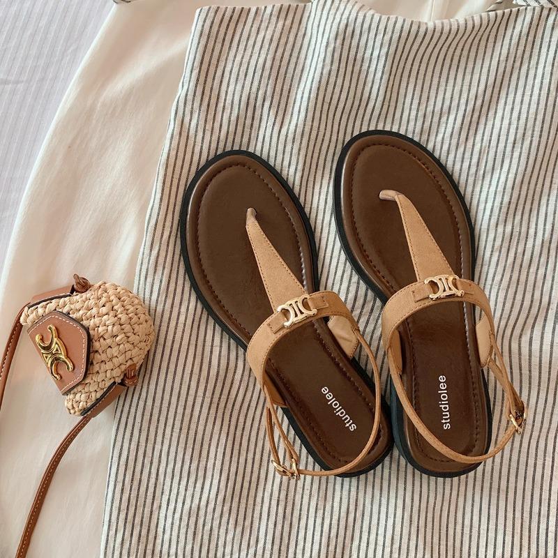 Retro Shoes Women s Flip-flops 35 коричневий
Retro Shoes Women s Flip-flops 35 коричневий