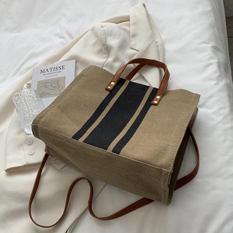 Simple Stripe One Shoulder Bag Women Snewest Fashion Messenger Tote Bag Canvas Fashion Hand Bag
Simple Stripe One Shoulder Bag Women Snewest Fashion Messenger Tote Bag Canvas Fashion Hand Bag
