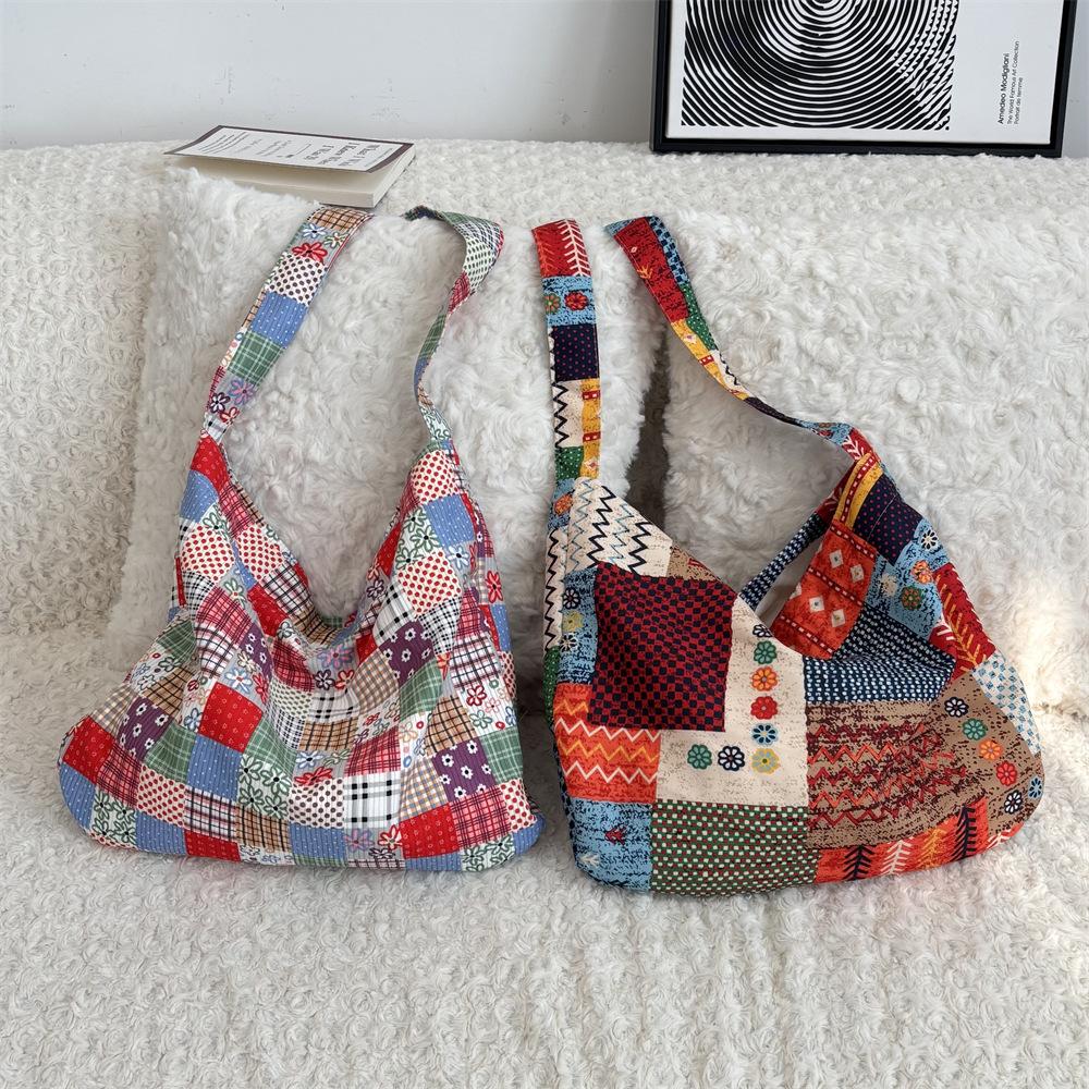 New retro contrasting color collage shoulder messenger bag large capacity underarm canvas bag women
New retro contrasting color collage shoulder messenger bag large capacity underarm canvas bag women