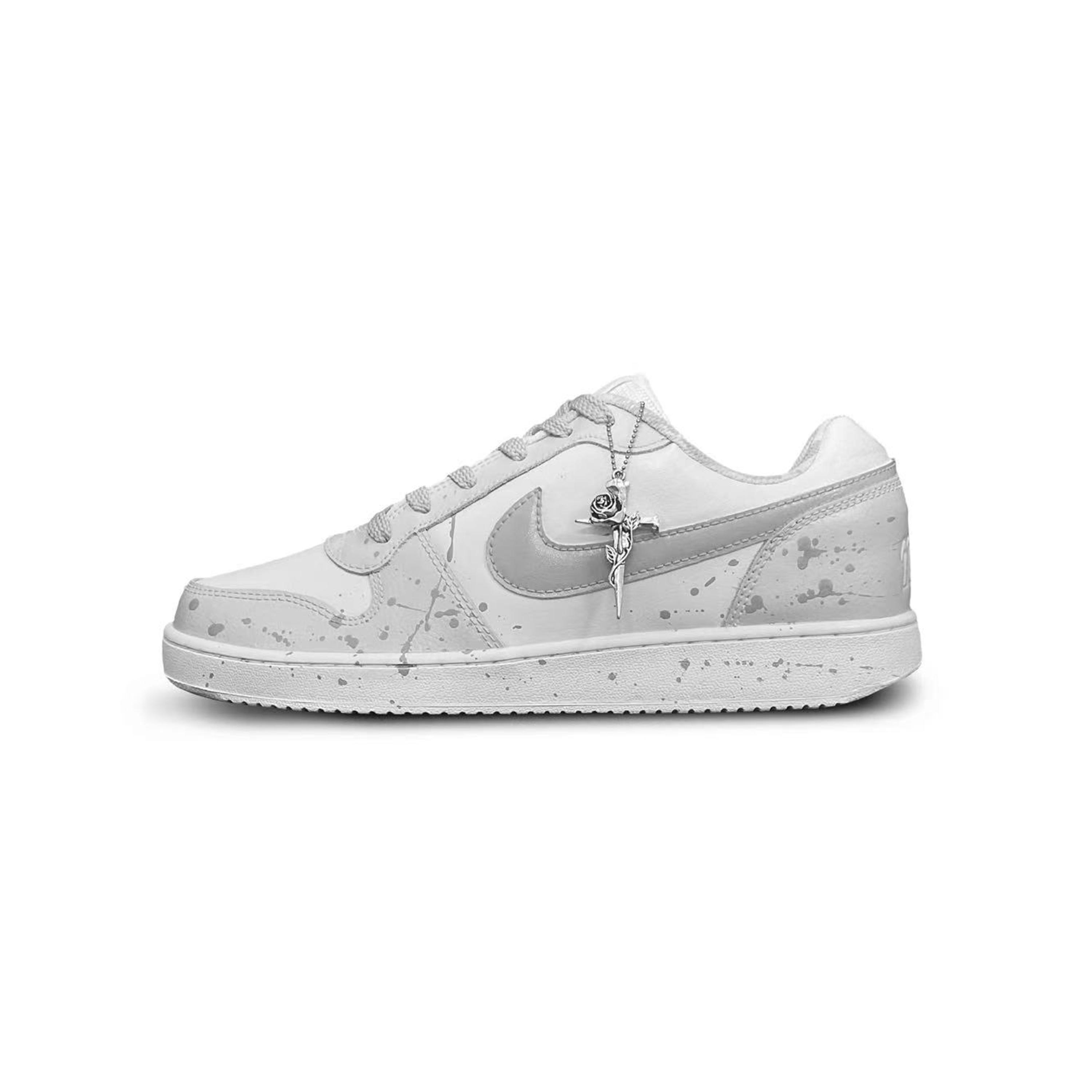 Nike EBERNON Tower Rabbit Creative Cushioning, Wear Resistant Low top Skateboard Shoes Men s White Gray AQ1775-100(Team1533-) 44
Nike EBERNON Tower Rabbit Creative Cushioning, Wear Resistant Low top Skateboard Shoes Men s White Gray AQ1775-100(Team1533-) 44