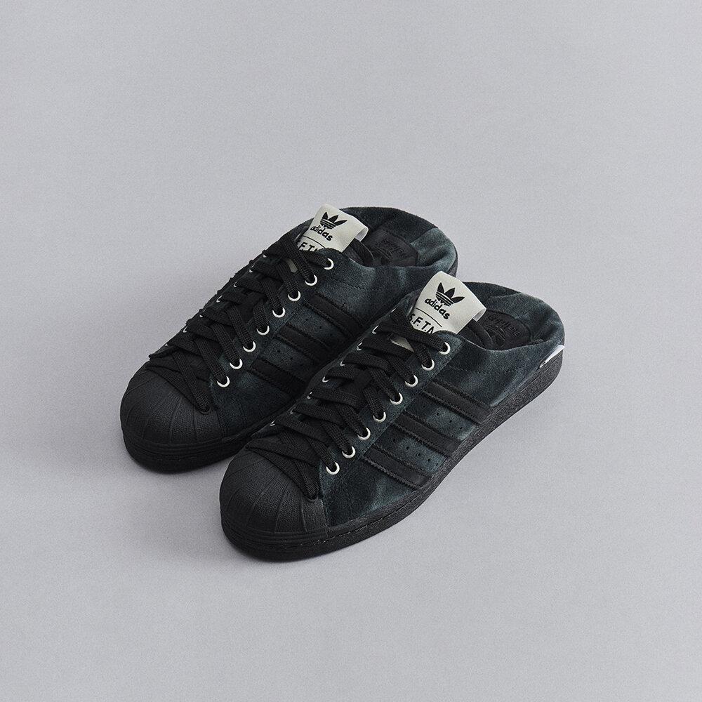 adidas Superstar Song for the Mute Black 47
adidas Superstar Song for the Mute Black 47