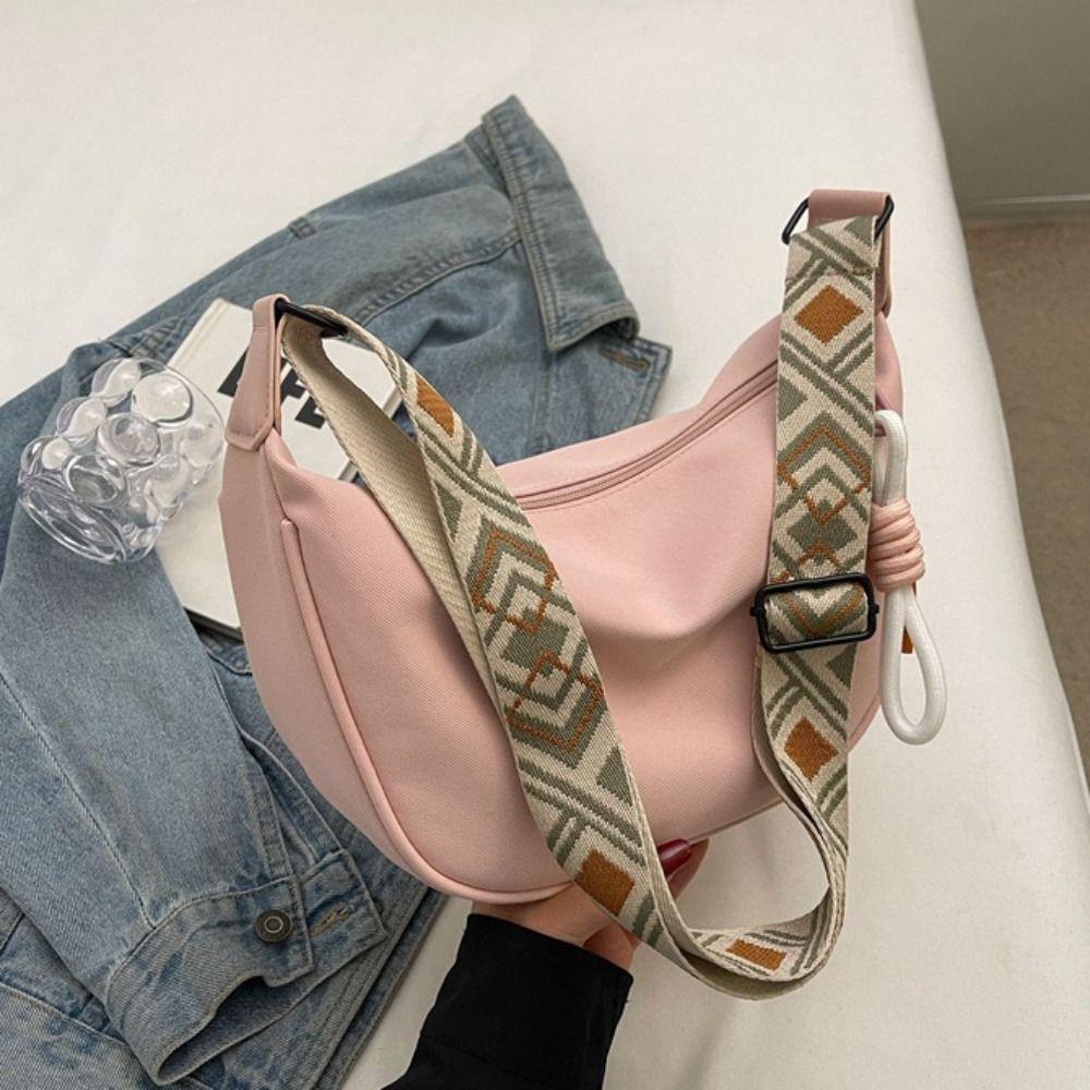 Letter Strap Sports Shoulder Bag Korean Style Dumpling Bag Simple Nylon Crossbody Bag Female розовый
Letter Strap Sports Shoulder Bag Korean Style Dumpling Bag Simple Nylon Crossbody Bag Female розовый