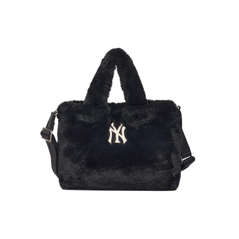 MLB Polyester Synthetic Leather Tote Bag, Shopping Bag, Shoulder Bag, Crossbody Bag, Handbag Regular Women s Black Casual 3AORS0526-50BKS чорний
MLB Polyester Synthetic Leather Tote Bag, Shopping Bag, Shoulder Bag, Crossbody Bag, Handbag Regular Women s Black Casual 3AORS0526-50BKS чорний