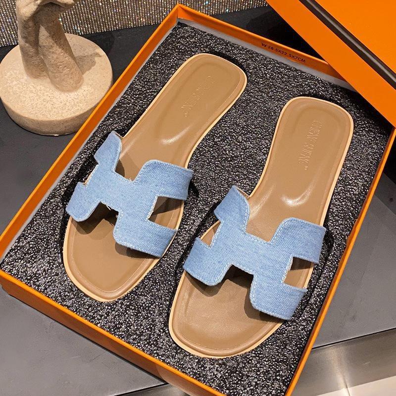 ~ Европейские шлепанцы с плоской подошвой, односимвольные, домашние, модные, универсальные, пляжные, для путешествий, прохладные шлепанцы, женские 43 джинсовый синий
~ Европейские шлепанцы с плоской подошвой, односимвольные, домашние, модные, универсальные, пляжные, для путешествий, прохладные шлепанцы, женские 43 джинсовый синий