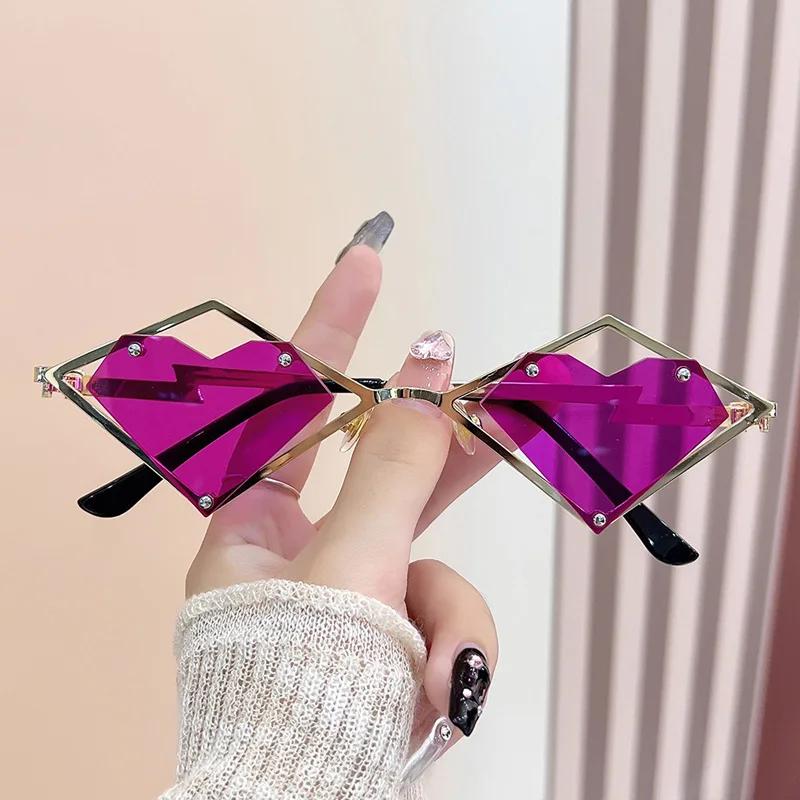 Металлические Оправы Сердце Без Оправы Солнцезащитные Очки Женские Мужские Стимпанк Люксовый Бренд Очки от Солнца Женские Градиентные Хип-Хоп Очки UV400 Защита
Металлические Оправы Сердце Без Оправы Солнцезащитные Очки Женские Мужские Стимпанк Люксовый Бренд Очки от Солнца Женские Градиентные Хип-Хоп Очки UV400 Защита