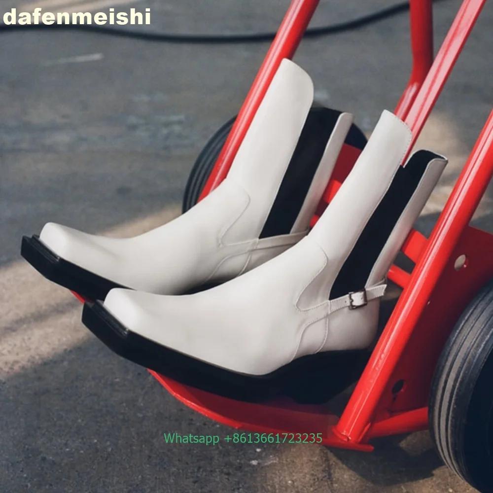 Fashion 2025 New Square Head Cowboy Style High Heeled Short Boots Black/white Leather Chelsea Boots Genuine Leather Motorcycle Boots 40
Fashion 2025 New Square Head Cowboy Style High Heeled Short Boots Black/white Leather Chelsea Boots Genuine Leather Motorcycle Boots 40