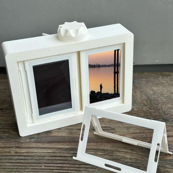 Rotating Photo Frame Page-Turning 12-Card Holder Picture Frame 360-Degree Rotate And Turn Pages Photo Holder for Desktop Vertical Display чорний
Rotating Photo Frame Page-Turning 12-Card Holder Picture Frame 360-Degree Rotate And Turn Pages Photo Holder for Desktop Vertical Display чорний