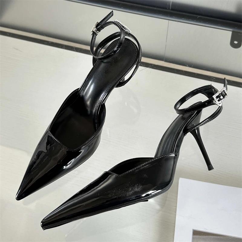 Женские туфли-лодочки золотого и серебряного цвета с пряжкой на щиколотке и ремешком, сексуальные дизайнерские туфли-мюли на тонком высоком каблуке с острым носком 35 чёрный
Женские туфли-лодочки золотого и серебряного цвета с пряжкой на щиколотке и ремешком, сексуальные дизайнерские туфли-мюли на тонком высоком каблуке с острым носком 35 чёрный