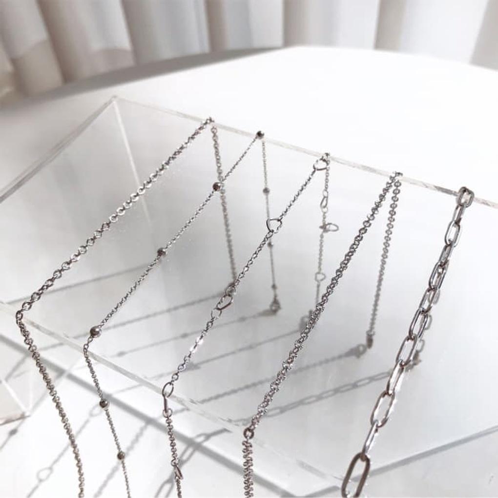 Women s Choker Necklace Layered Daily Ubea 5-piece set 5 (+1,500 won)
Women s Choker Necklace Layered Daily Ubea 5-piece set 5 (+1,500 won)