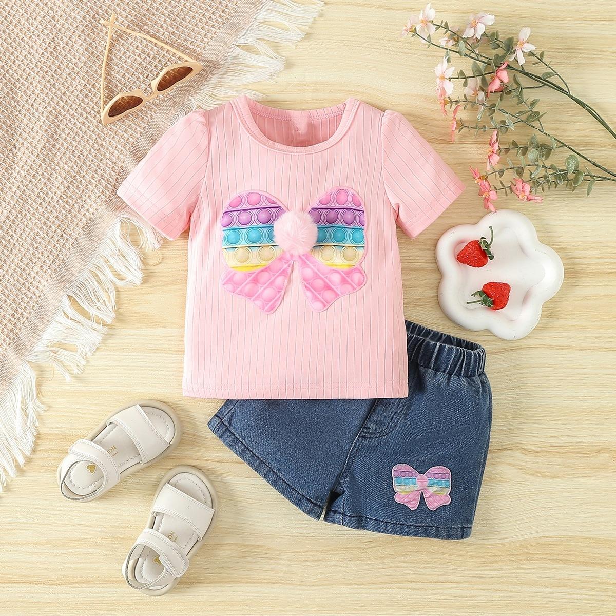 Літній дитячий милий топ з коротким рукавом і джинсові шорти, набір з двох предметів для дівчаток 2-3Y рожевий
Літній дитячий милий топ з коротким рукавом і джинсові шорти, набір з двох предметів для дівчаток 2-3Y рожевий