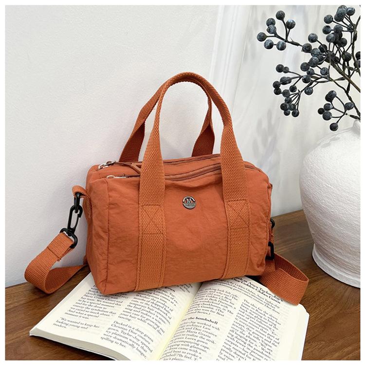 New Fashi Crossbody Bag Women Casual Washed Canvas Shoulder Bag Lightweight Small Comfortable and Versatile Texture Square Bag
New Fashi Crossbody Bag Women Casual Washed Canvas Shoulder Bag Lightweight Small Comfortable and Versatile Texture Square Bag