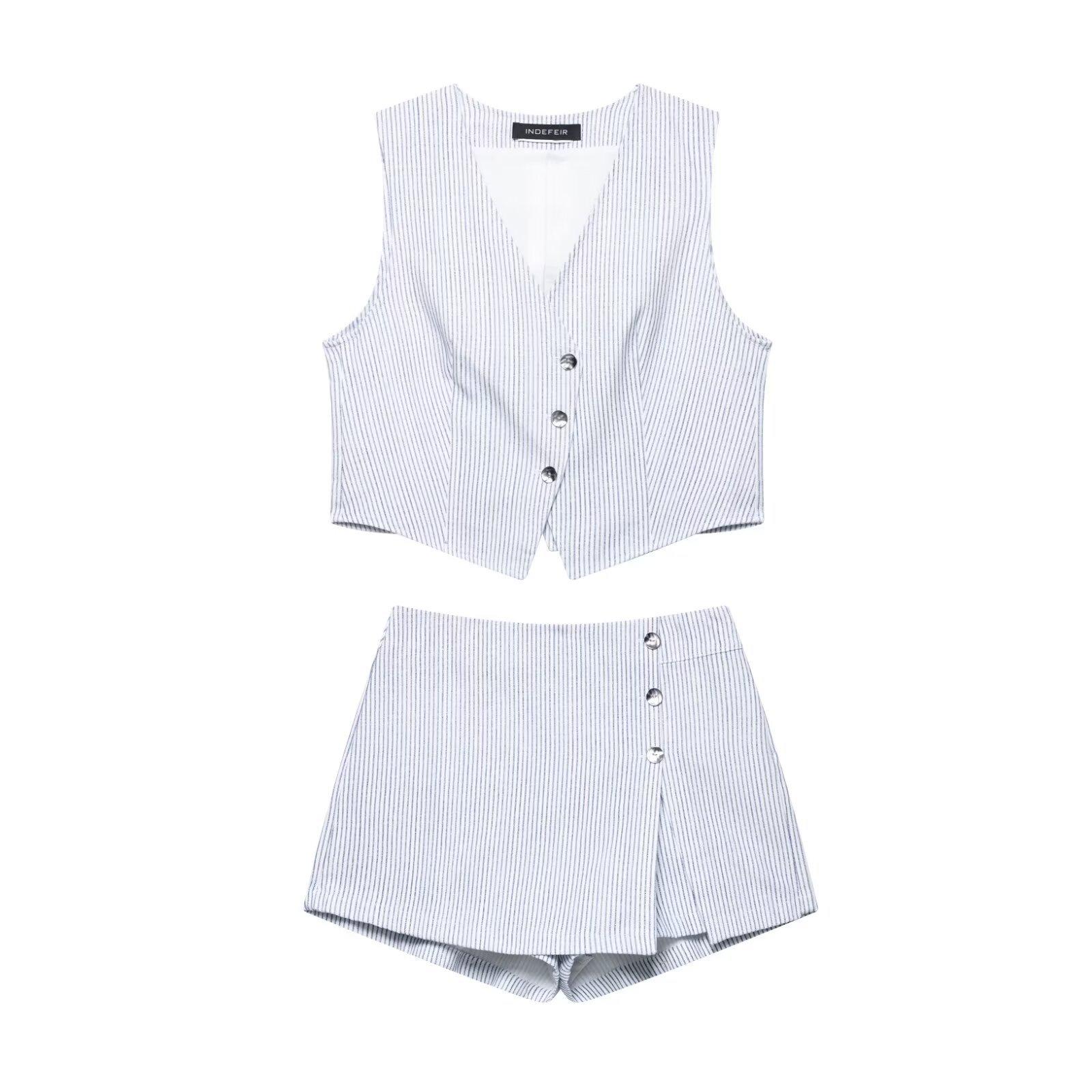 2025 Spring Women s European & American Style Button-Embellished Sleeveless Vest & Mini Skirt Set Small
2025 Spring Women s European & American Style Button-Embellished Sleeveless Vest & Mini Skirt Set Small
