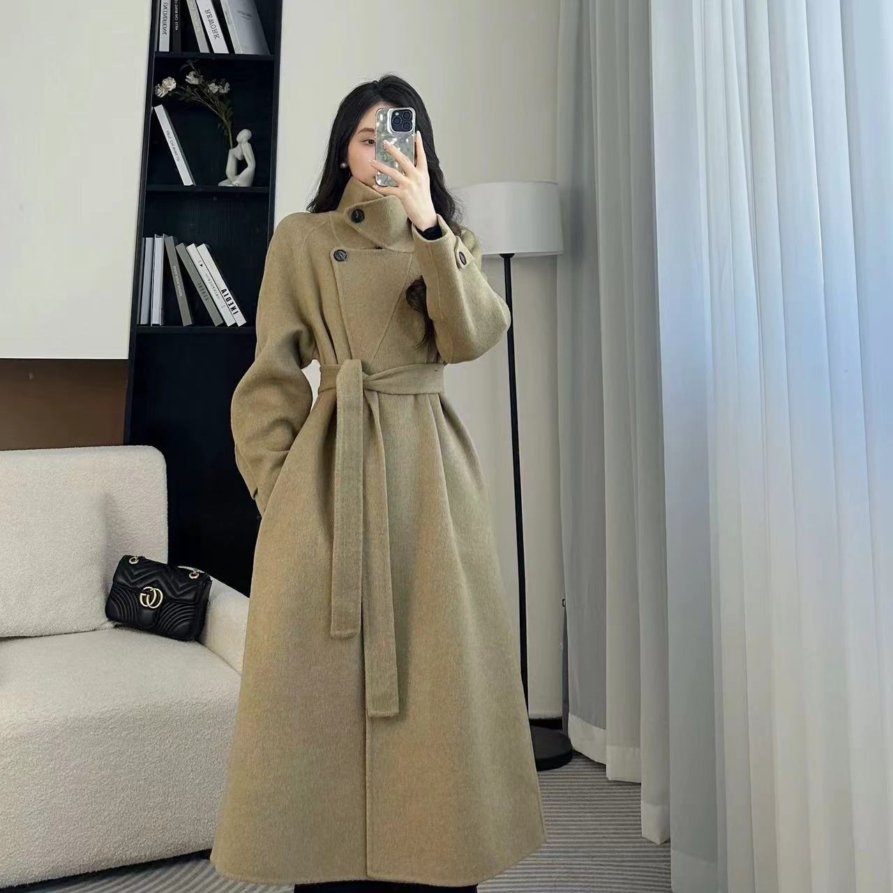 Стильне та універсальне вільне довге двостороннє вовняне пальто для жінок із коміром-стійкою M
Стильне та універсальне вільне довге двостороннє вовняне пальто для жінок із коміром-стійкою M