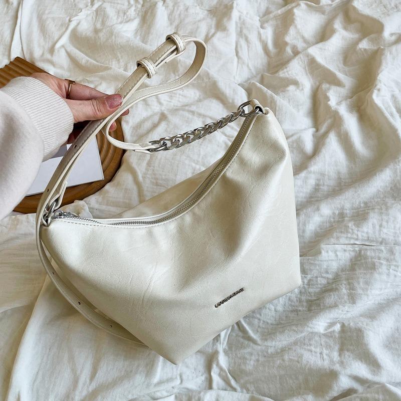 Сумка подмышку женская большой вместимости новый нишевый дизайн модная и универсальная одноплечевая сумка-тоут сумка-ведро белый
Сумка подмышку женская большой вместимости новый нишевый дизайн модная и универсальная одноплечевая сумка-тоут сумка-ведро белый