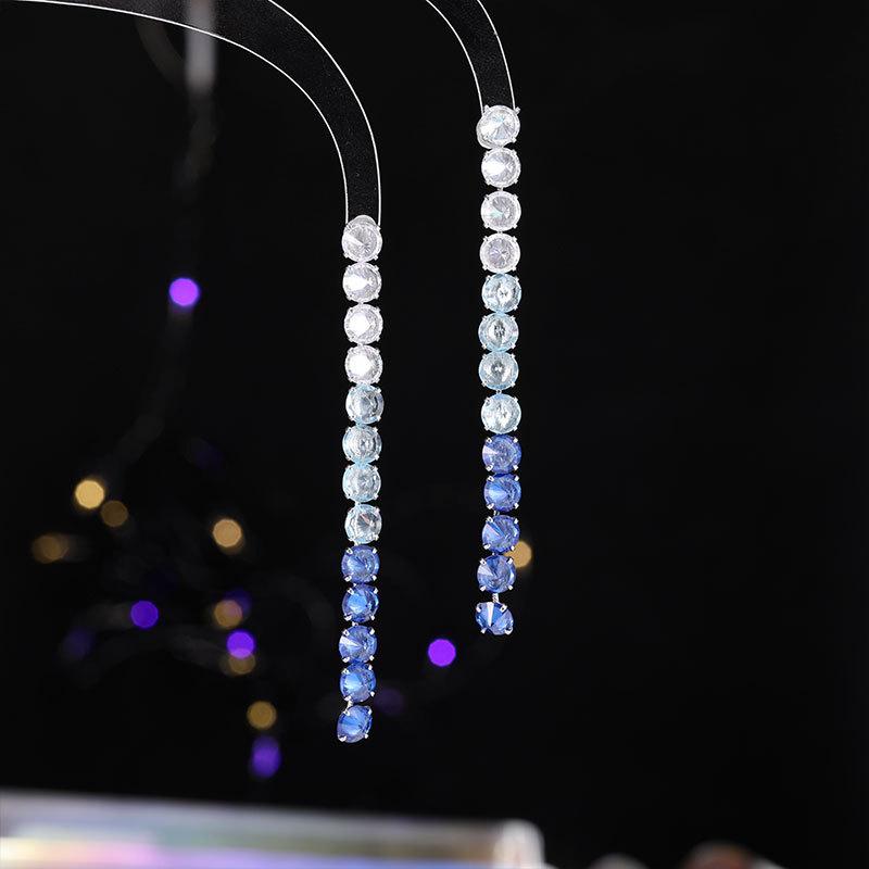 Women s Light Luxury Design Elegant Long Gradient Tassel Earrings Fashionable And Versatile Niche Design Earrings
Women s Light Luxury Design Elegant Long Gradient Tassel Earrings Fashionable And Versatile Niche Design Earrings