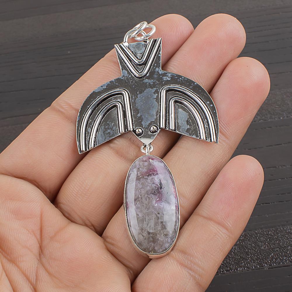 Natural Tourmalated Quartz Gemstone 925 Sterling Silver Jewelry Pendant 2.78 AJP-2062
Natural Tourmalated Quartz Gemstone 925 Sterling Silver Jewelry Pendant 2.78 AJP-2062