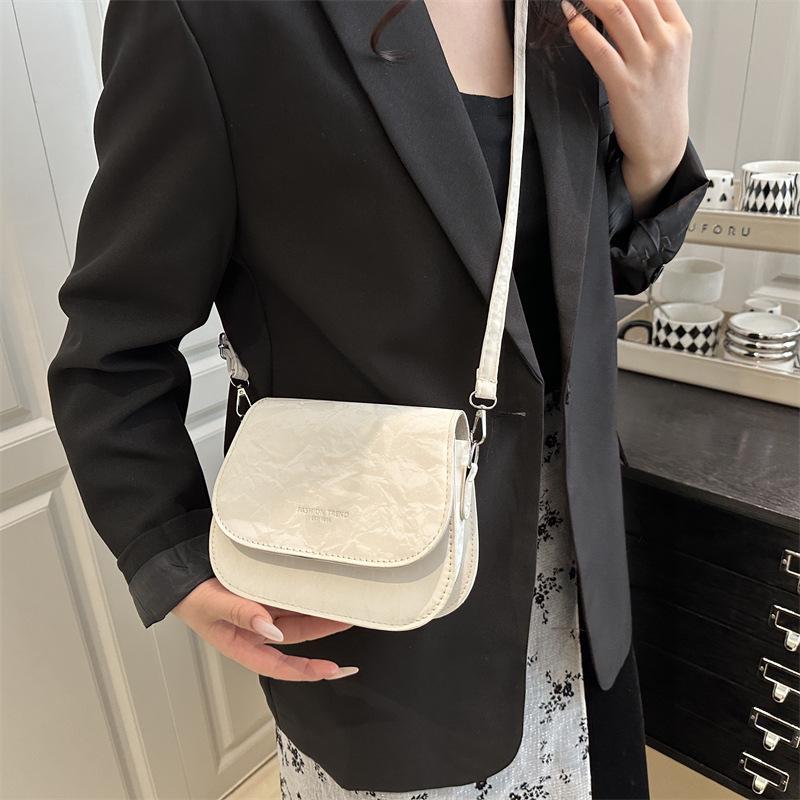 Spring popular new fashion large capacity leisure fresh trend solid color single shoulder oblique span small square bag чорний
Spring popular new fashion large capacity leisure fresh trend solid color single shoulder oblique span small square bag чорний