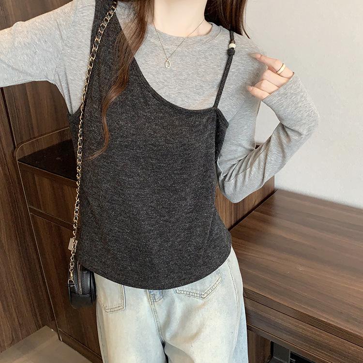 New Korean Design Plus Size Camisole & Long Sleeve T-shirt Set for Women XL квітковий/сірий колір
New Korean Design Plus Size Camisole & Long Sleeve T-shirt Set for Women XL квітковий/сірий колір