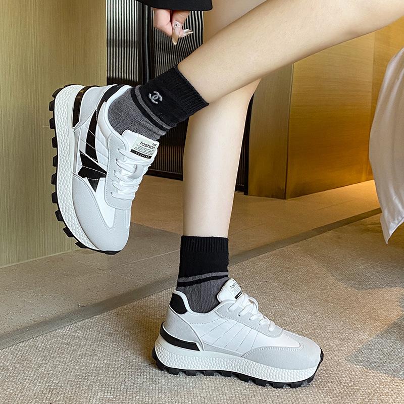 2025 spring and autumn new Forrest Gump shoes retro sports shoes casual women s shoes versatile thick-soled heightening dad shoes ins tide 36 чёрный
2025 spring and autumn new Forrest Gump shoes retro sports shoes casual women s shoes versatile thick-soled heightening dad shoes ins tide 36 чёрный