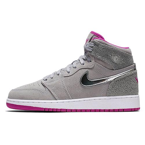 Jordan 1 Retro GG Maya Moore 332148-012 38.5
Jordan 1 Retro GG Maya Moore 332148-012 38.5