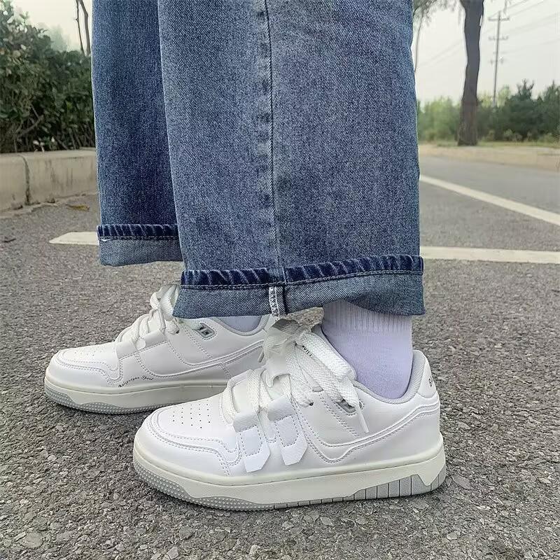 Осенние новые маленькие белые туфли женские Ins Tide студенческие беговые спортивные туфли для сноуборда повышающие повседневную обувь 40 белый
Осенние новые маленькие белые туфли женские Ins Tide студенческие беговые спортивные туфли для сноуборда повышающие повседневную обувь 40 белый