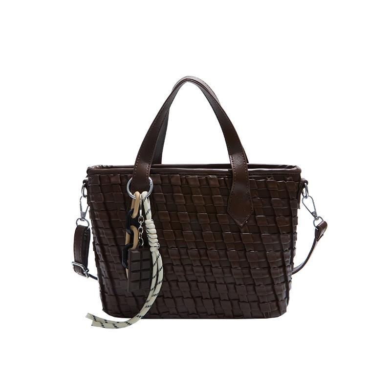 Ретро сумочка универсальная сумка-ведро женская 2025 осень и зима новая трендовая сумка через плечо сумка-мессенджер для поездок
Ретро сумочка универсальная сумка-ведро женская 2025 осень и зима новая трендовая сумка через плечо сумка-мессенджер для поездок