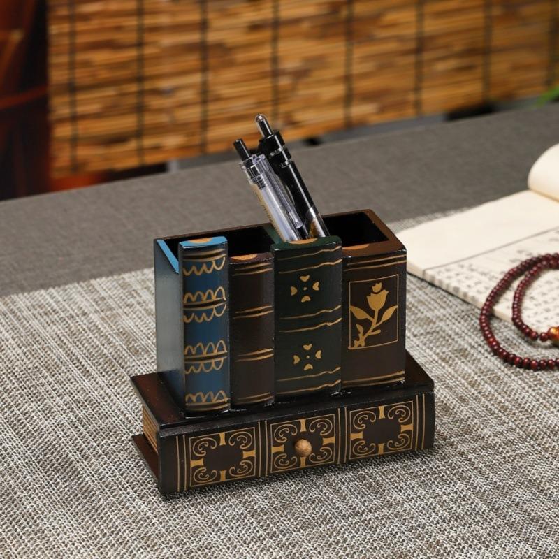 1 шт. Европейский винтажный держатель для ручек в виде книги, креативный настольный органайзер для офиса/косметики, декоративный из массива дерева
1 шт. Европейский винтажный держатель для ручек в виде книги, креативный настольный органайзер для офиса/косметики, декоративный из массива дерева